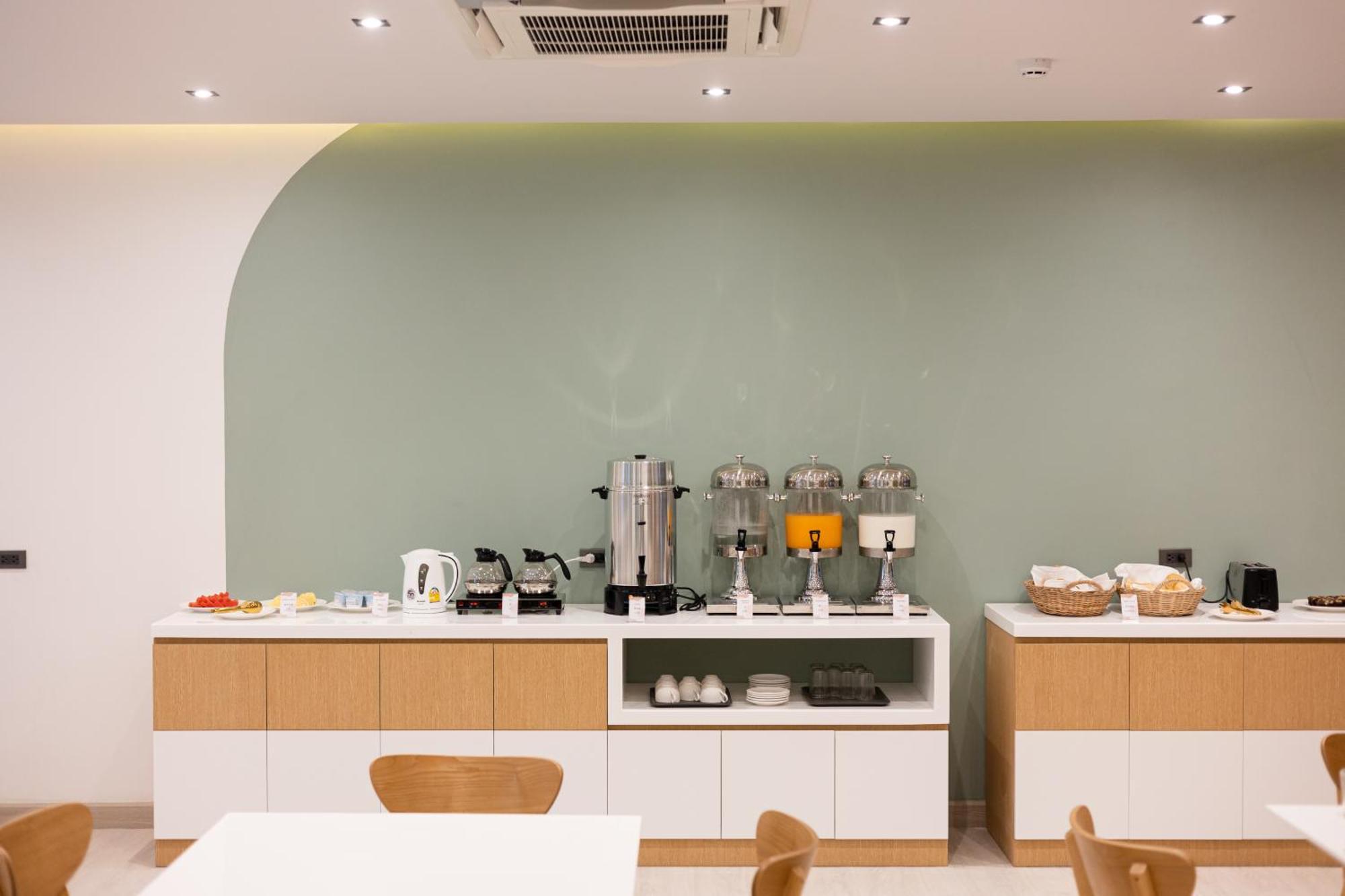 Pure Eleven Hotel Bangkok Makkasan Eksteriør billede